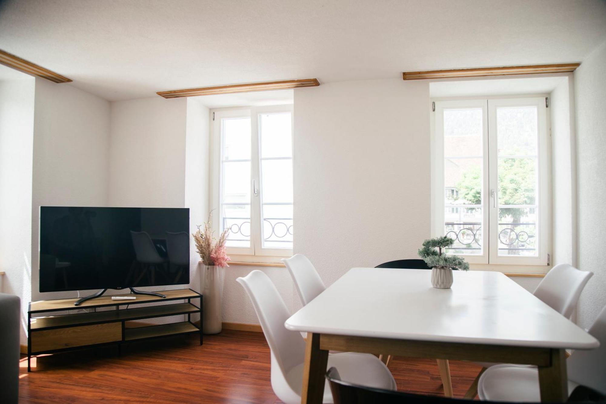 Nimbuzzz Apartments Unterseen Eksteriør billede