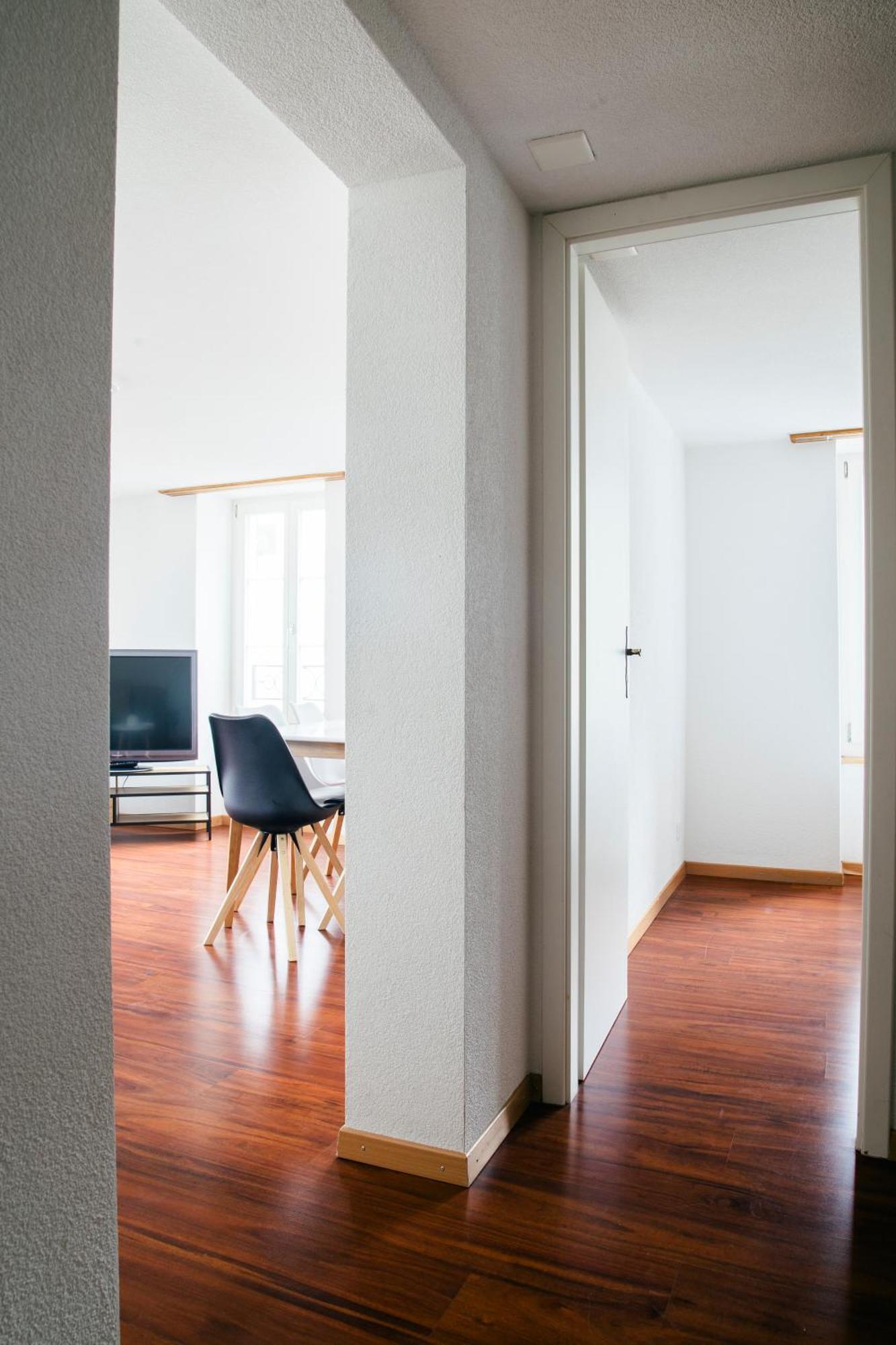 Nimbuzzz Apartments Unterseen Værelse billede